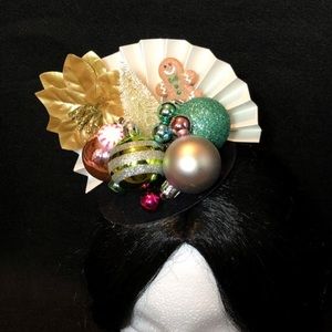 Gold Pastel Christmas Fascinator